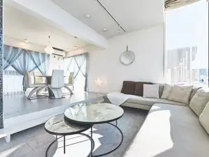 Zushi Funny House