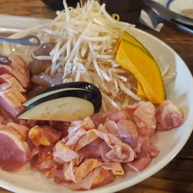 地鶏食堂 苅田店