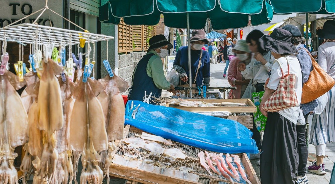 Yobuko Morning Market