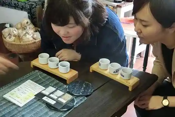 Kiki Sake Shi no Sake Dangi (+ Zekkei Tsuki) De Nihonshu Tori Ninaro Puran