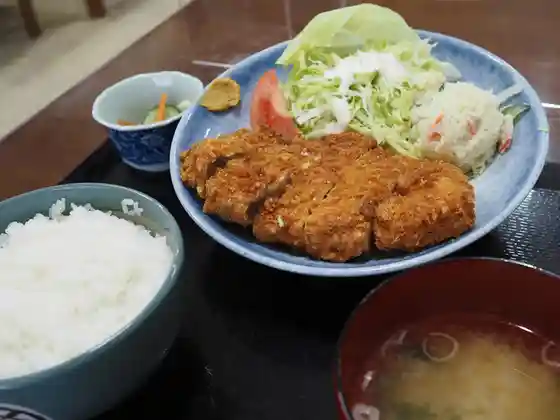 佐幸精肉食堂