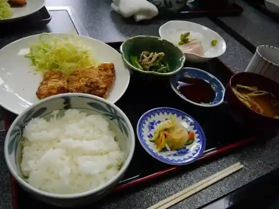 割烹 焼肉 海鮮 ゆう