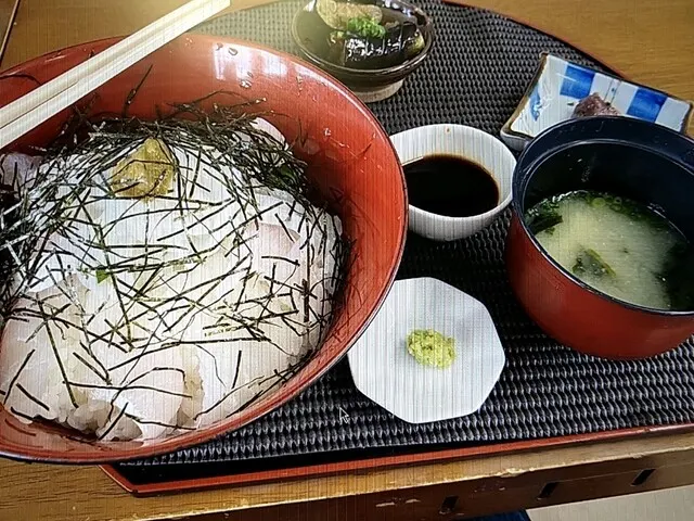 きつき漁菜館