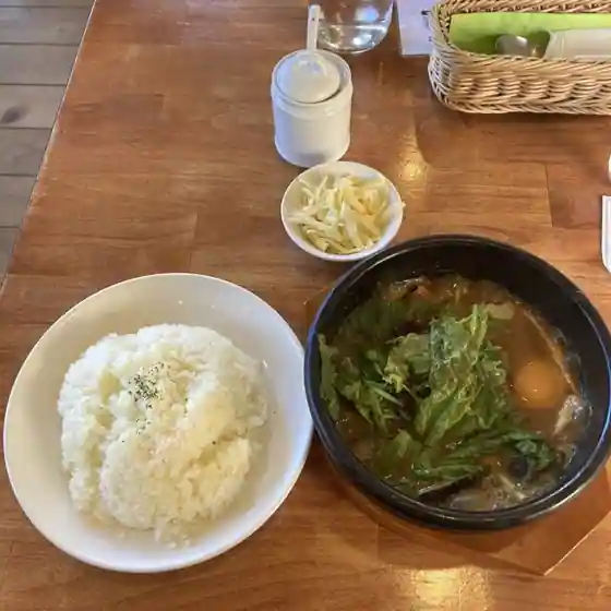 シェヌー