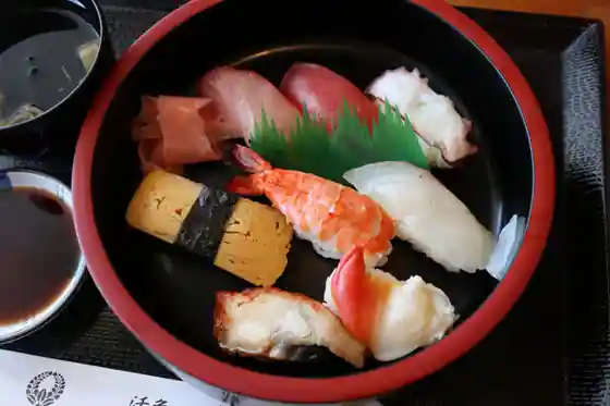 活魚レストラン 藤 芸西店