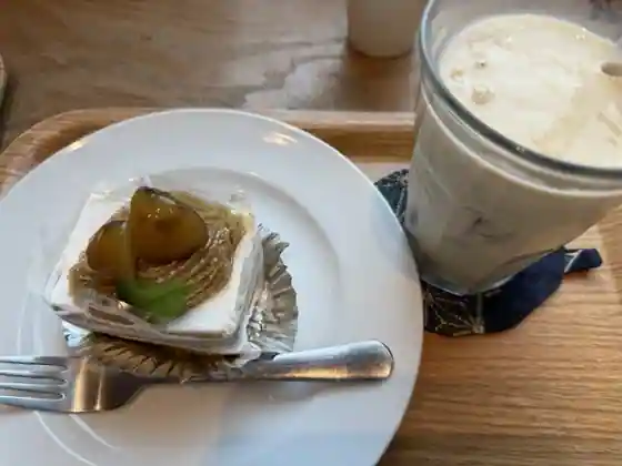 ストローベイル・山間屋