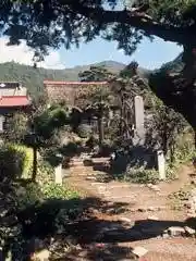 Yogai Castle Ruins and Sekisui-ji Temple