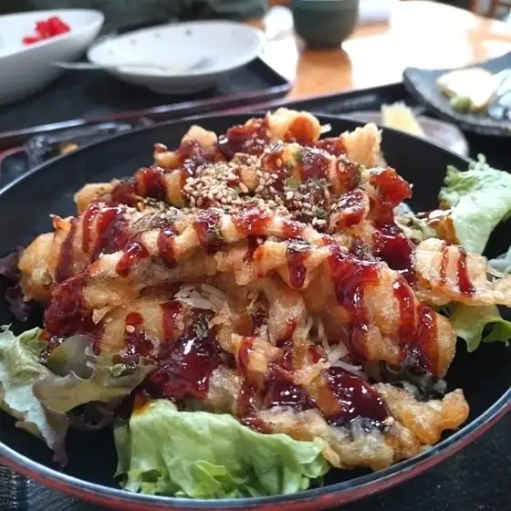 Sarukani Gassho Tei