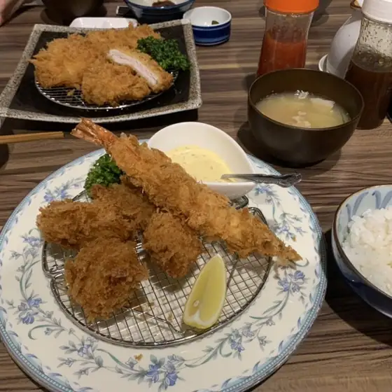 とんかつ あおい