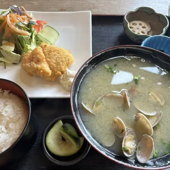 Shio Maneki