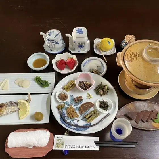 市房観光ホテル