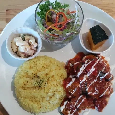 まかない屋Cafe Mogumogu
