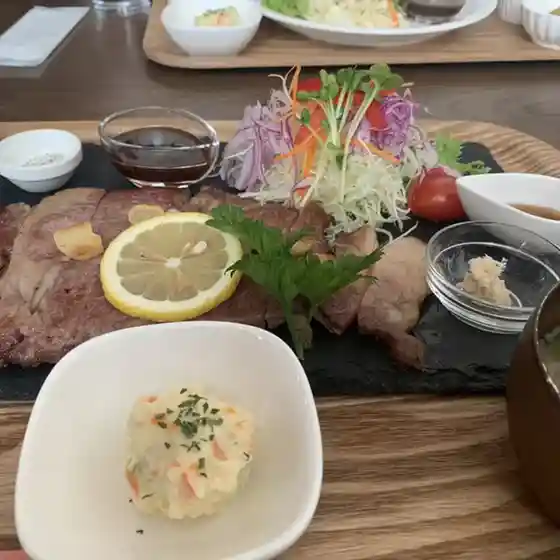 ビストロ ブラウン