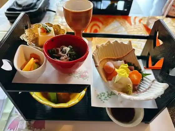 日本料理 桜坂