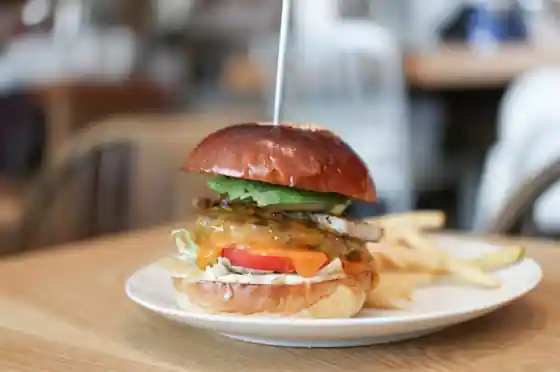 Esu Burger Cafe