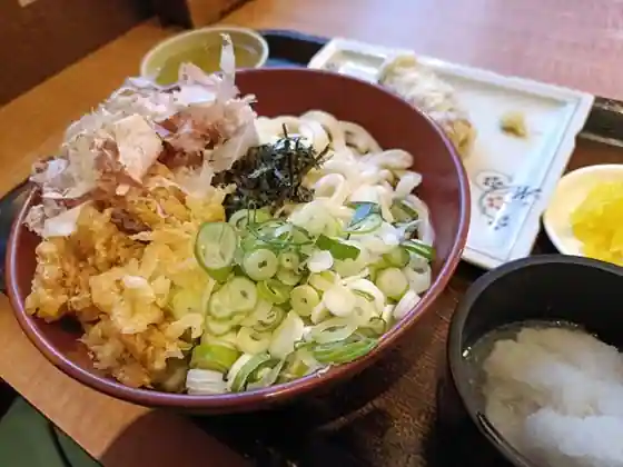 実演自家製麺 甚八 井田川店