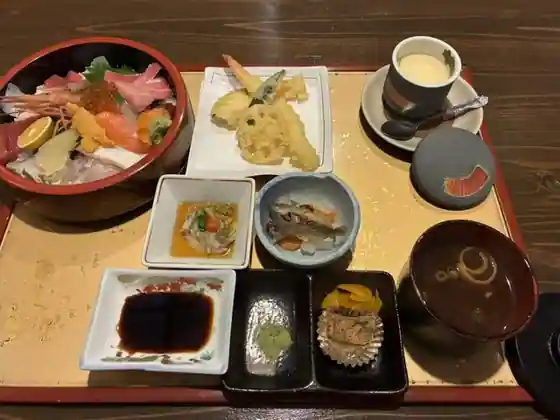 花のいわや亭