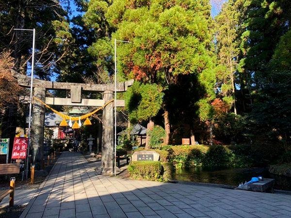 Shirakawa Yoshimi Shrine
