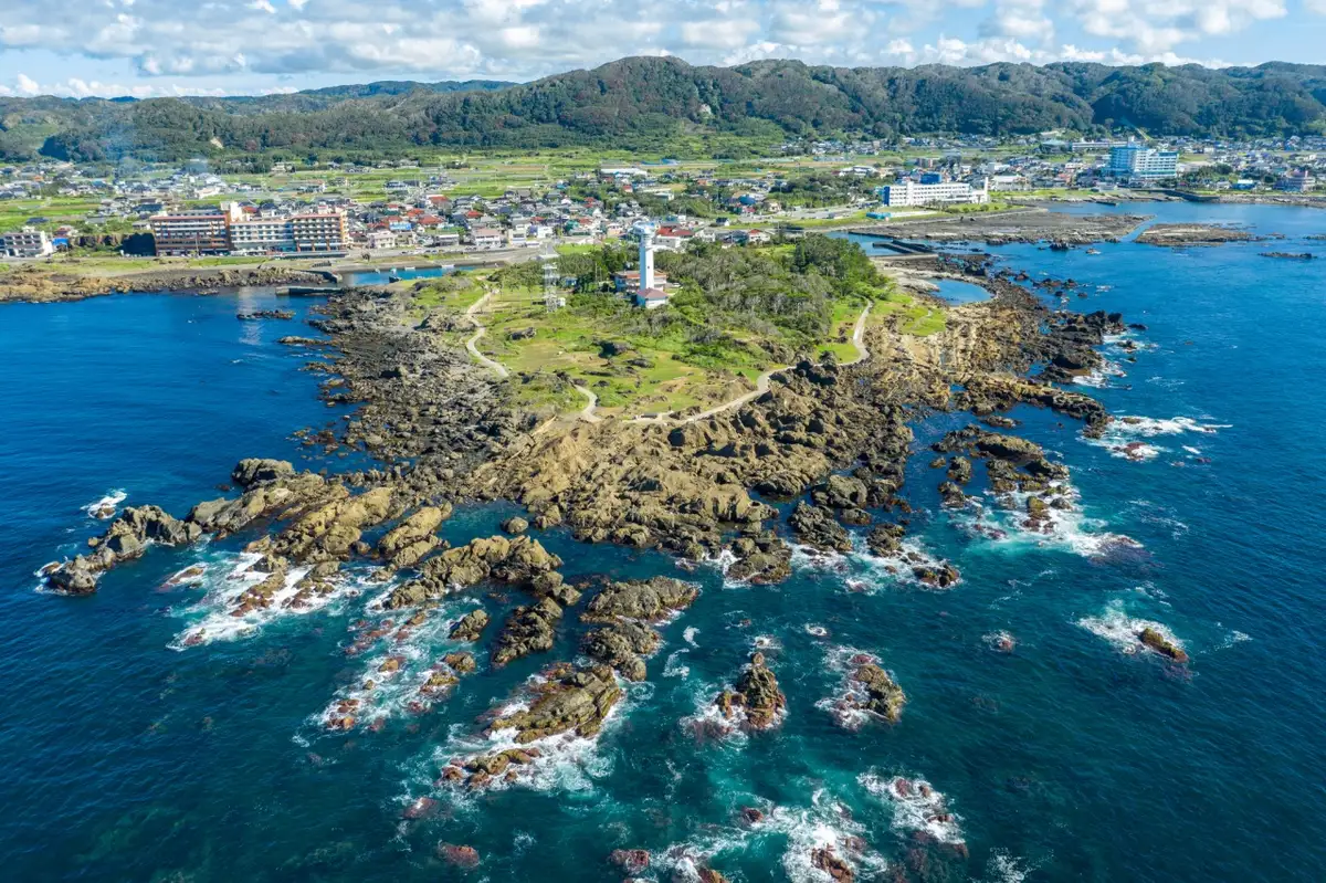 Nojima Saki Lighthouse