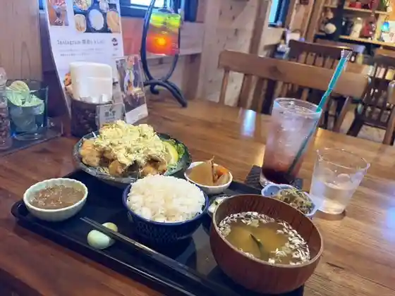コミュニティカフェ こもんず
