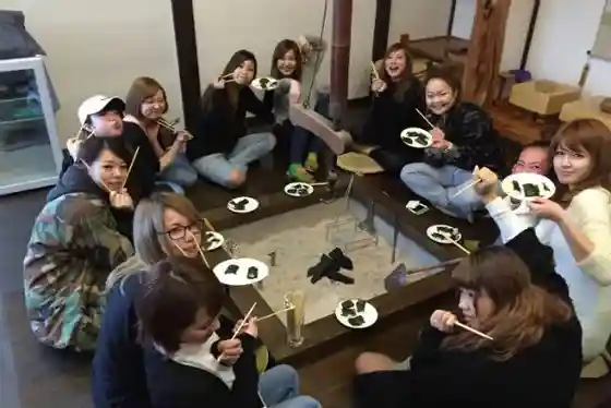 (O Kome no Machi) Uonuma Naradeha ! Mukashinatsuka Shi Mochi Tsuki Experience