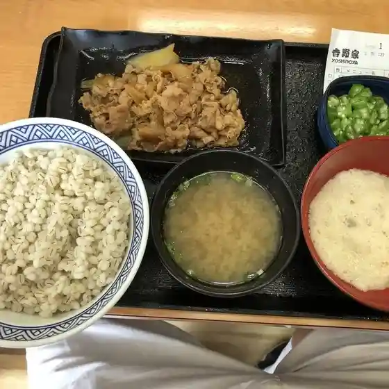 吉野家 三沢松園町店