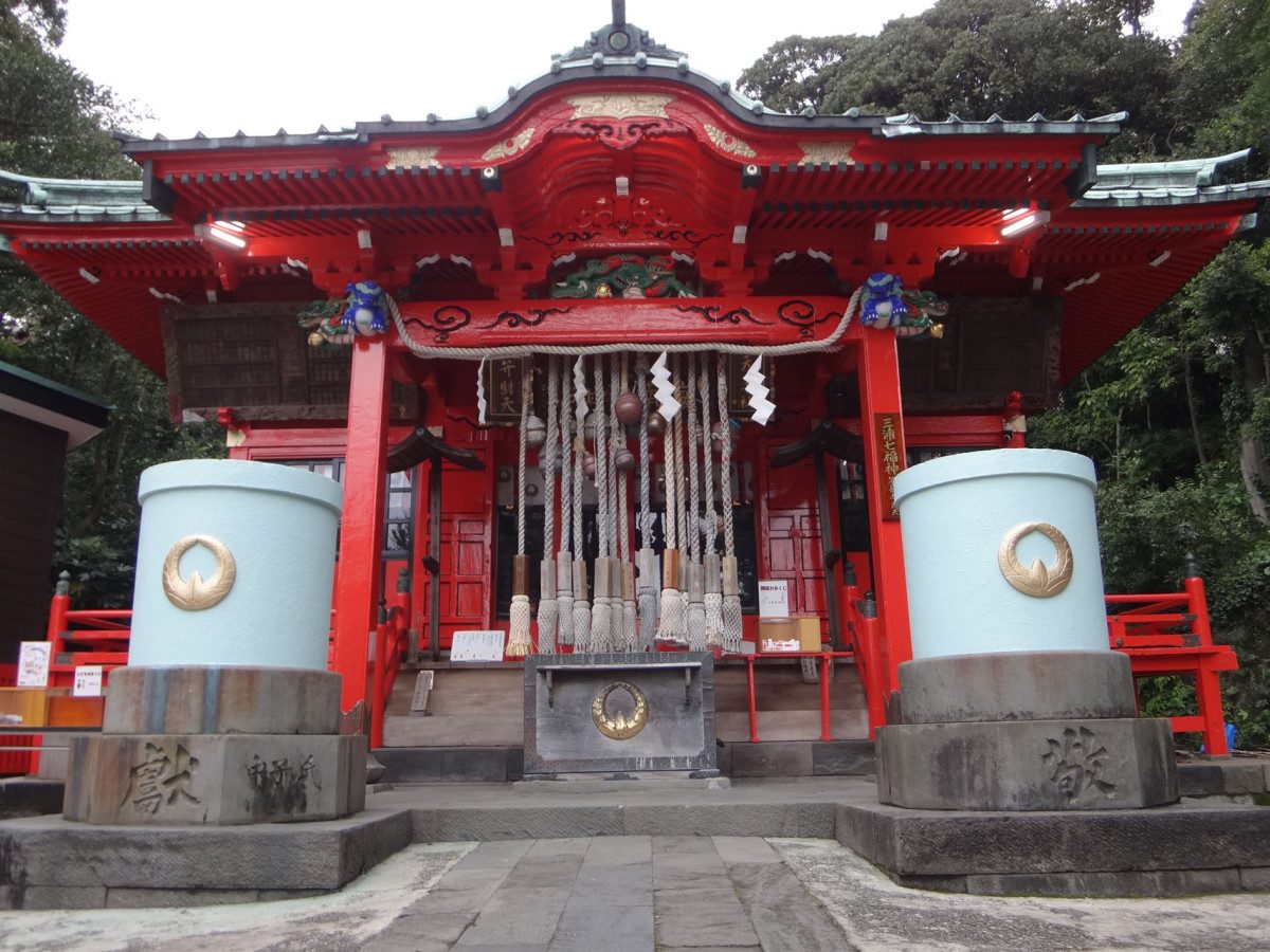 Kainan Shrine