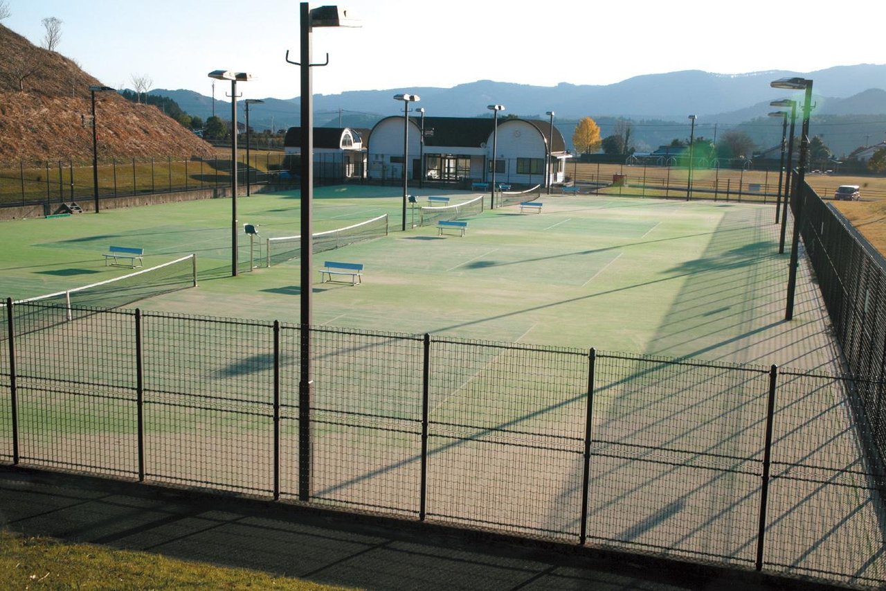 Miyakonojo City Takasaki General Park (Tennis Courts)