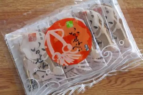 Ika Senbei Suda (Squid Crackers)