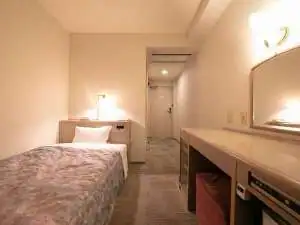Main Hotel