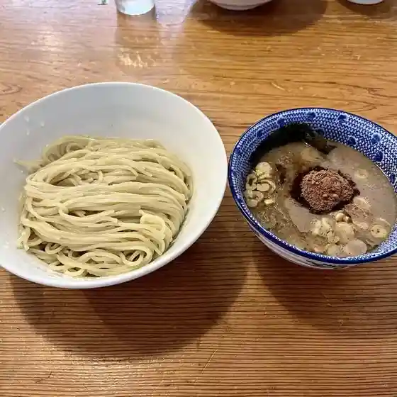 Men Tokoro Uki Kumo
