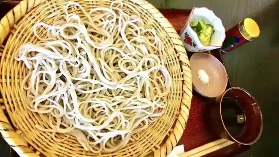 Soba Tokoro Sachi Wa