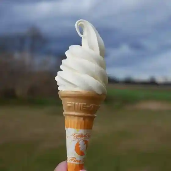 Yatsuren Soft Serve Bai