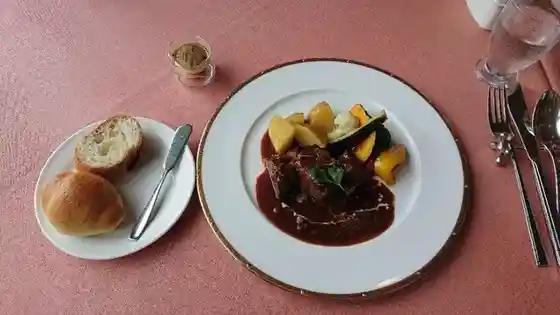 Resort Restaurant Hanagoyomi