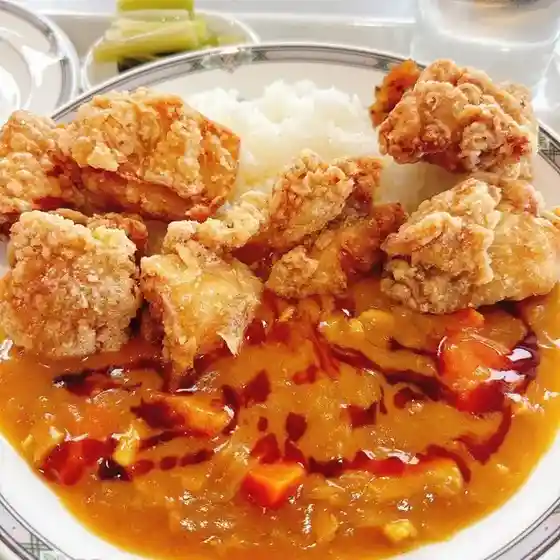 Sakae Kurabu Ski Ba Restaurant
