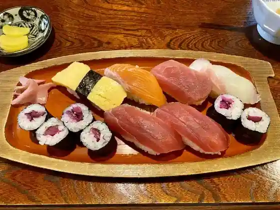 Nishiki Sushi Sakaki