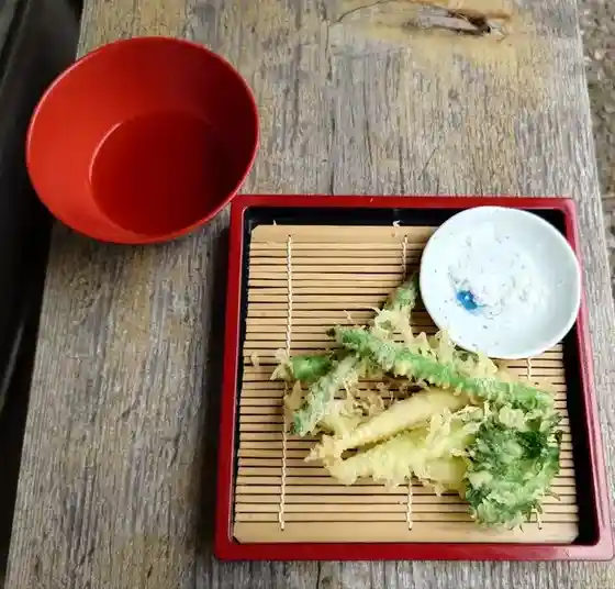 Hachi Taki Momiji Tei