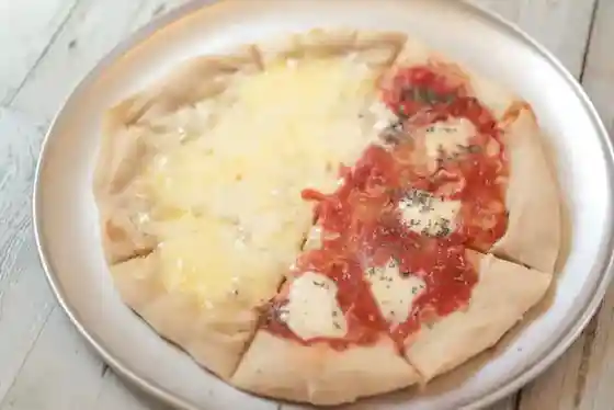 Mura No Chisa Na Pizza Ya San Wa