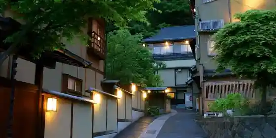 Kashiwaya Hon