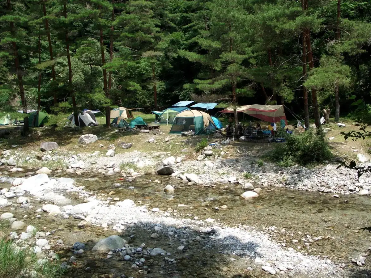 Niken Ya Campground
