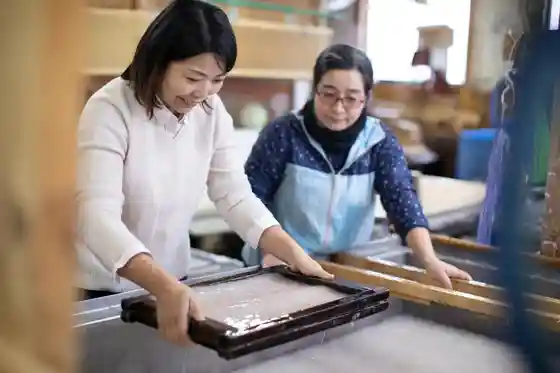 Tsukutsu Te Shiru ! Shokoku Washi Experience