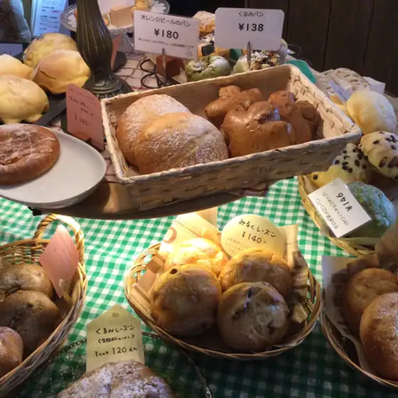 Ito, a Small Cafe with Bread