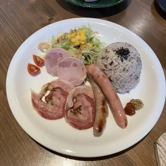 Nagasaki Yukinoura Tezukuri Ham