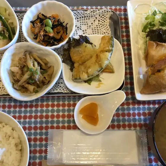 Gokuri to Pakuri