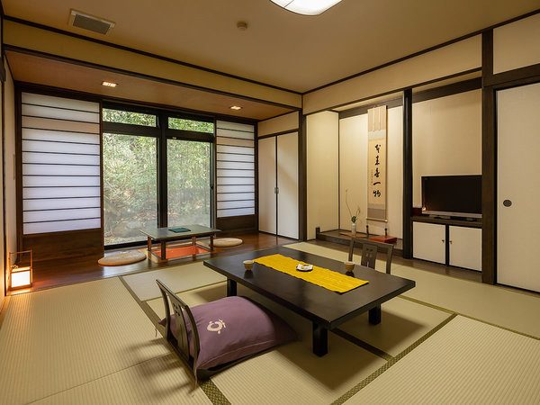 源泉かけ流し温泉付客室の宿　しぇふず