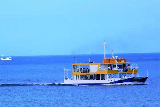 Orca Underwater Sightseeing Boat