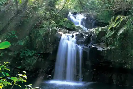 Otokobuchi and Onnabuchi Falls