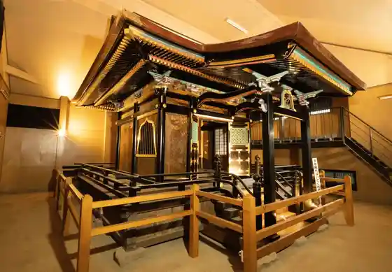 Nanbu Toshiyasu Mausoleum