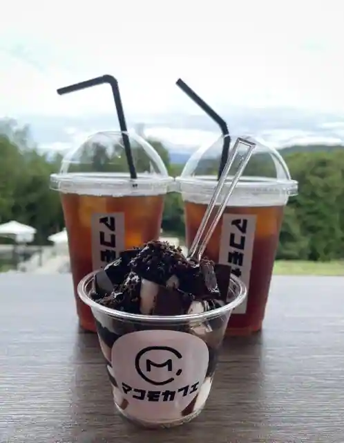 Makomo Cafe