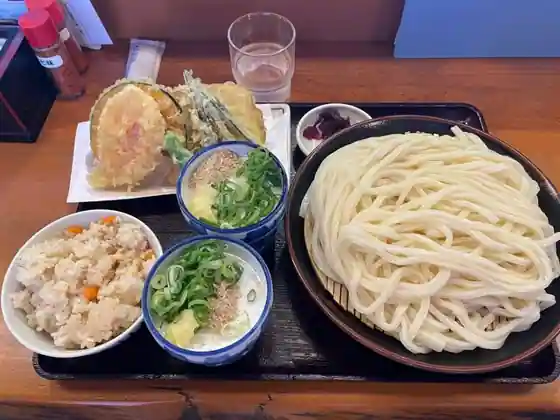 Sanukiudonnotanuki